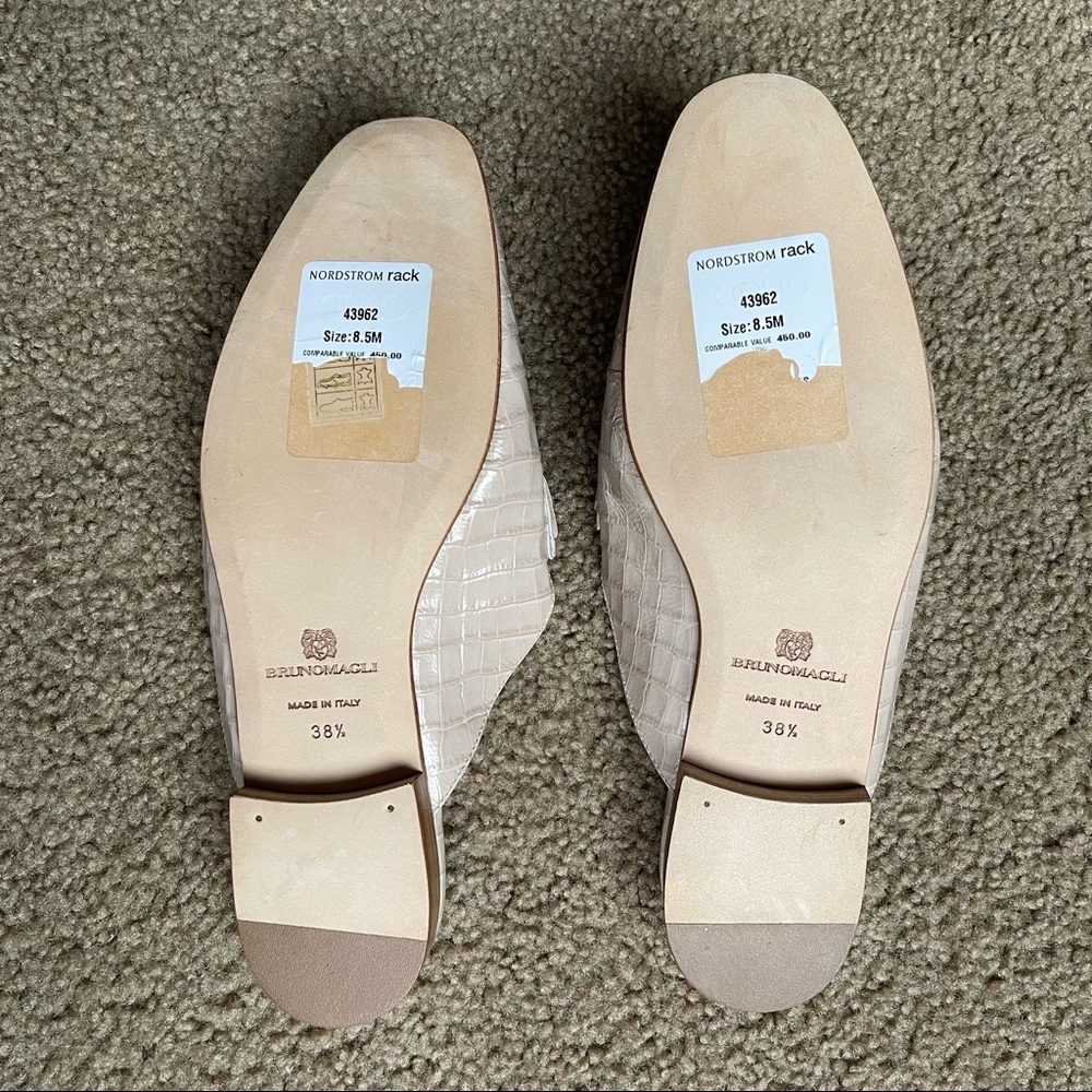 Bruno Magli Mark Flat Loafer Mule - Sand Croc-Print Leather Sz 38.5 NWOT - Picture 11 of 12